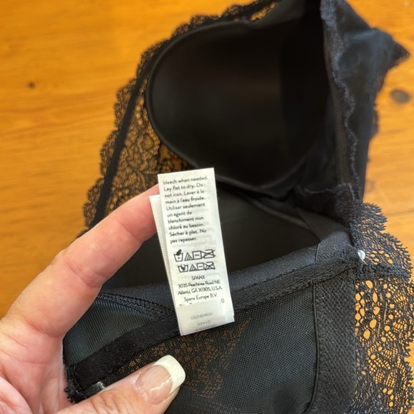 SPANX Women's Undie-Tectable Better Bandeau - Picture 8 of 9